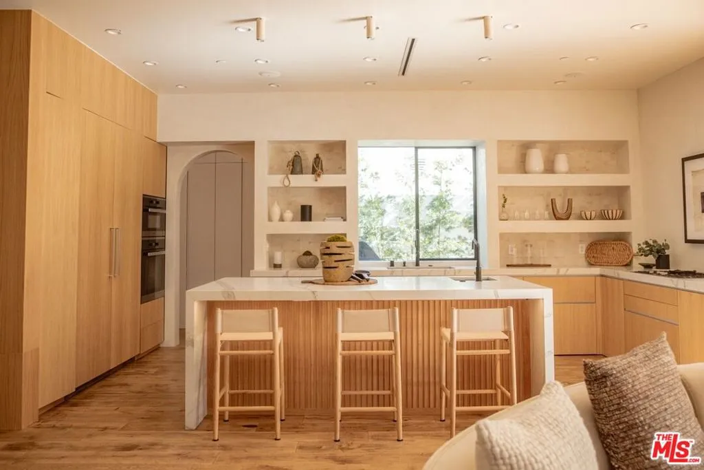 6546 Colgate Avenue, Los Angeles, California 90048 home-pic-5